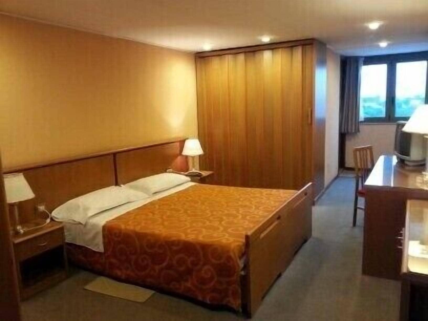 Residenze Garden Aparthotel Rome Bagian luar foto
