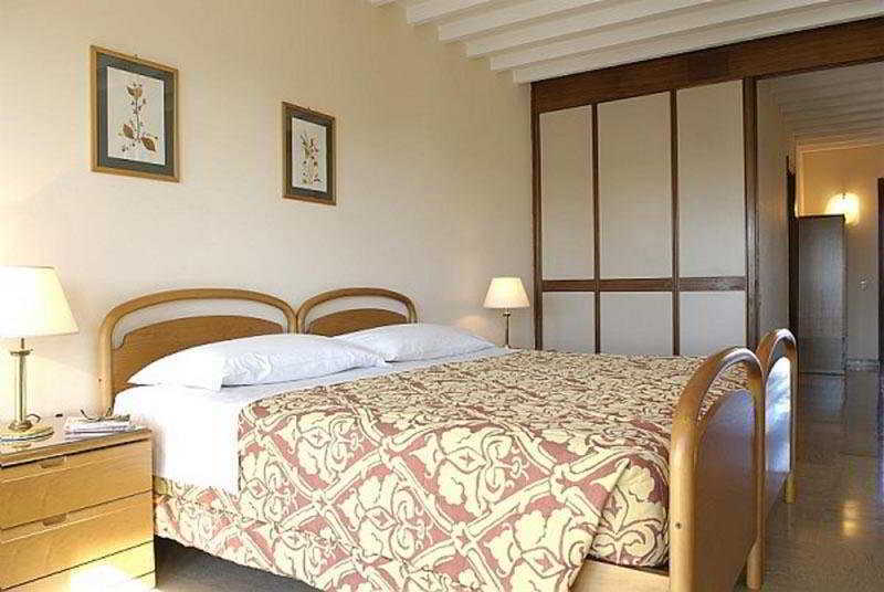 Residenze Garden Aparthotel Rome Ruang foto
