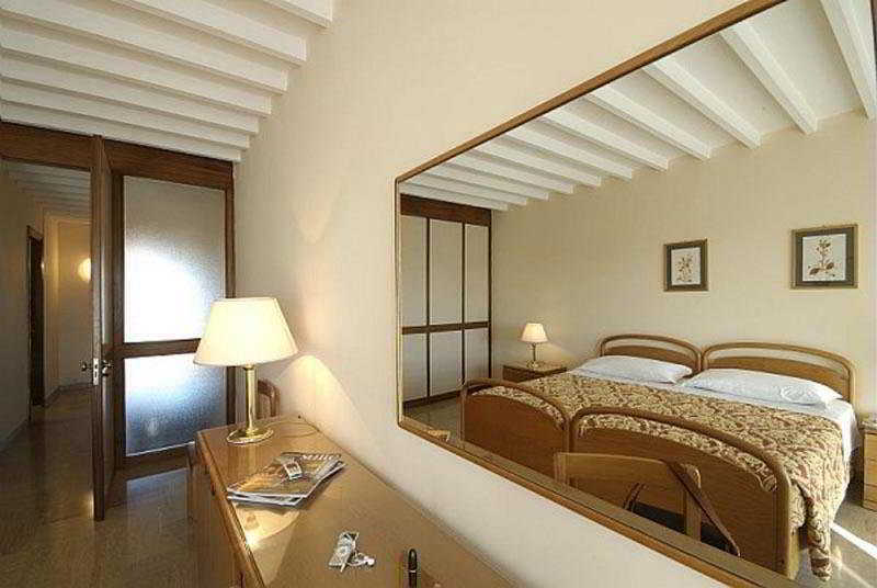 Residenze Garden Aparthotel Rome Ruang foto